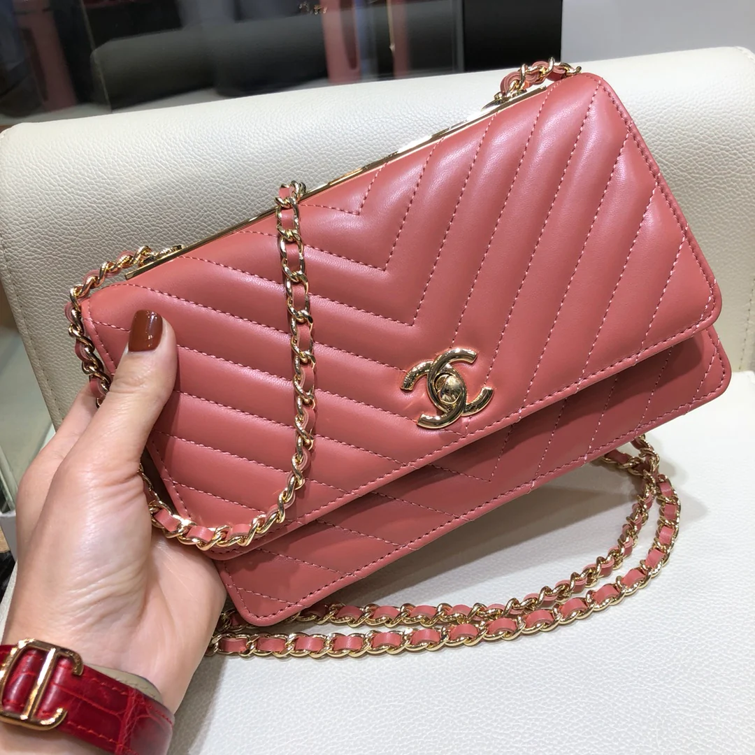 Chanel-trendy-cc-woc-19cm-2