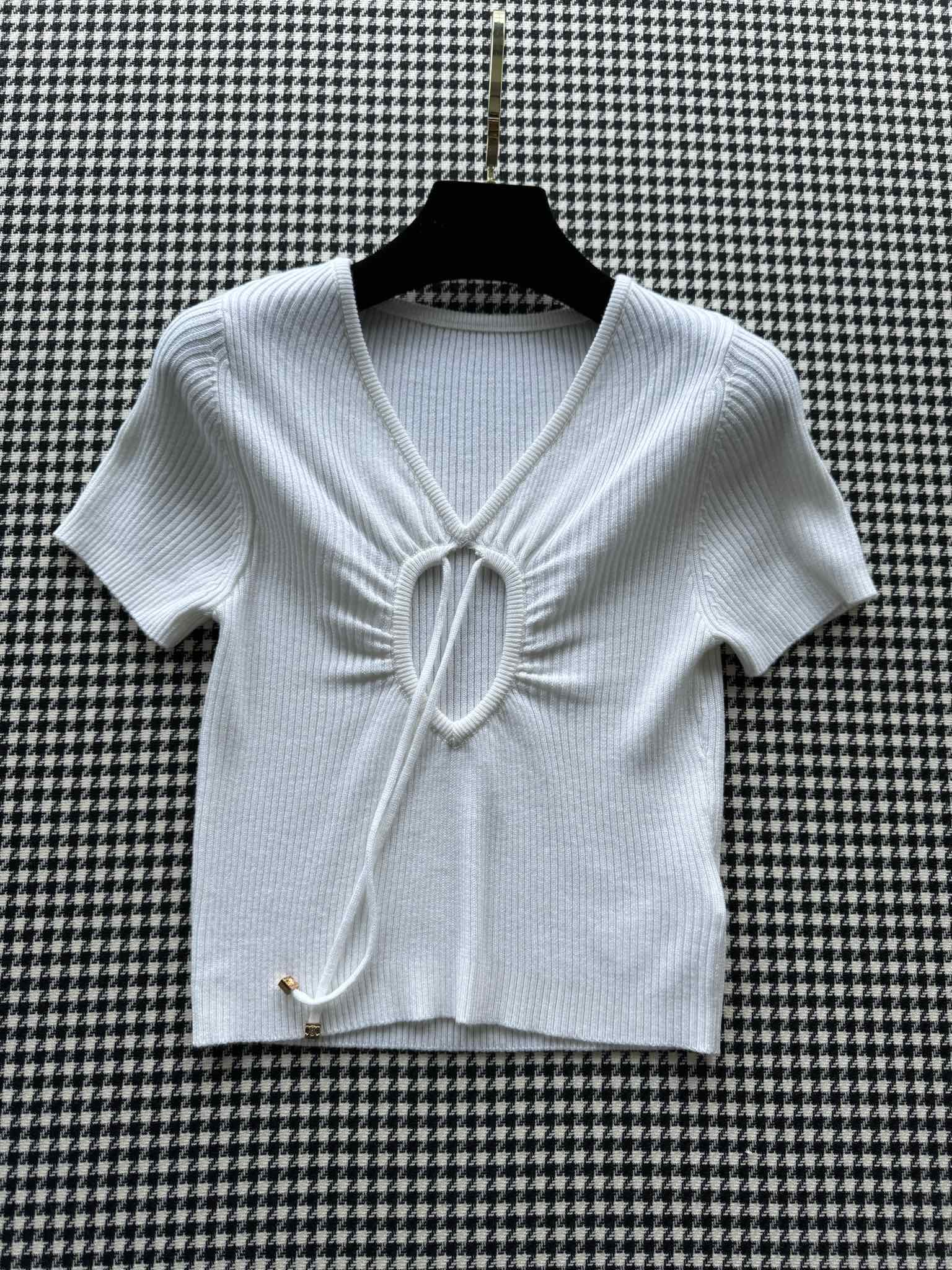 Celine - 2404 - 24 Новая вязаная блузка с короткими рукавами и ажурным сердечком на шнуровке для ранней весны - Белая