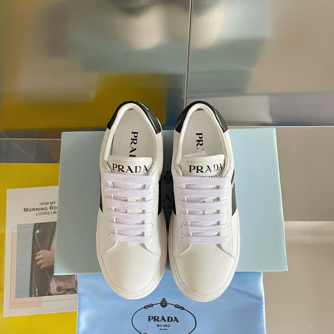 Новые поступления Prada ранней весной 2022 года - Повседневные туфли на платформе - 11