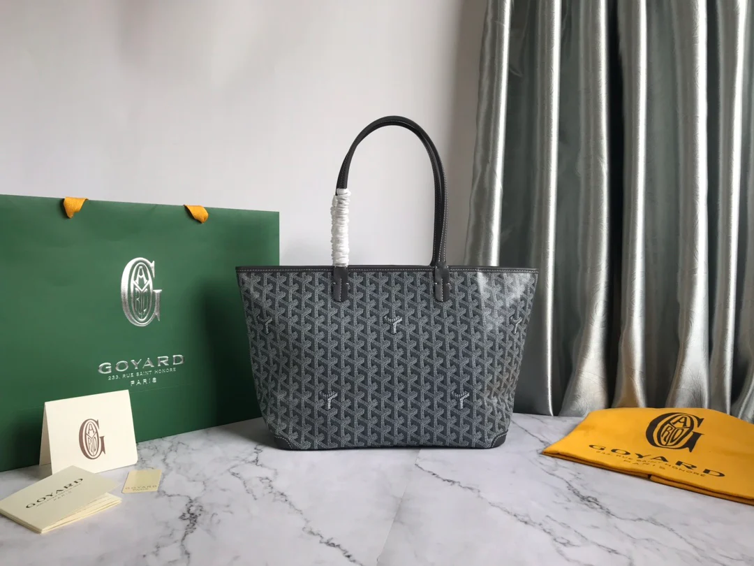 Маленькая сумка-тоут Goyard на молнии - серая