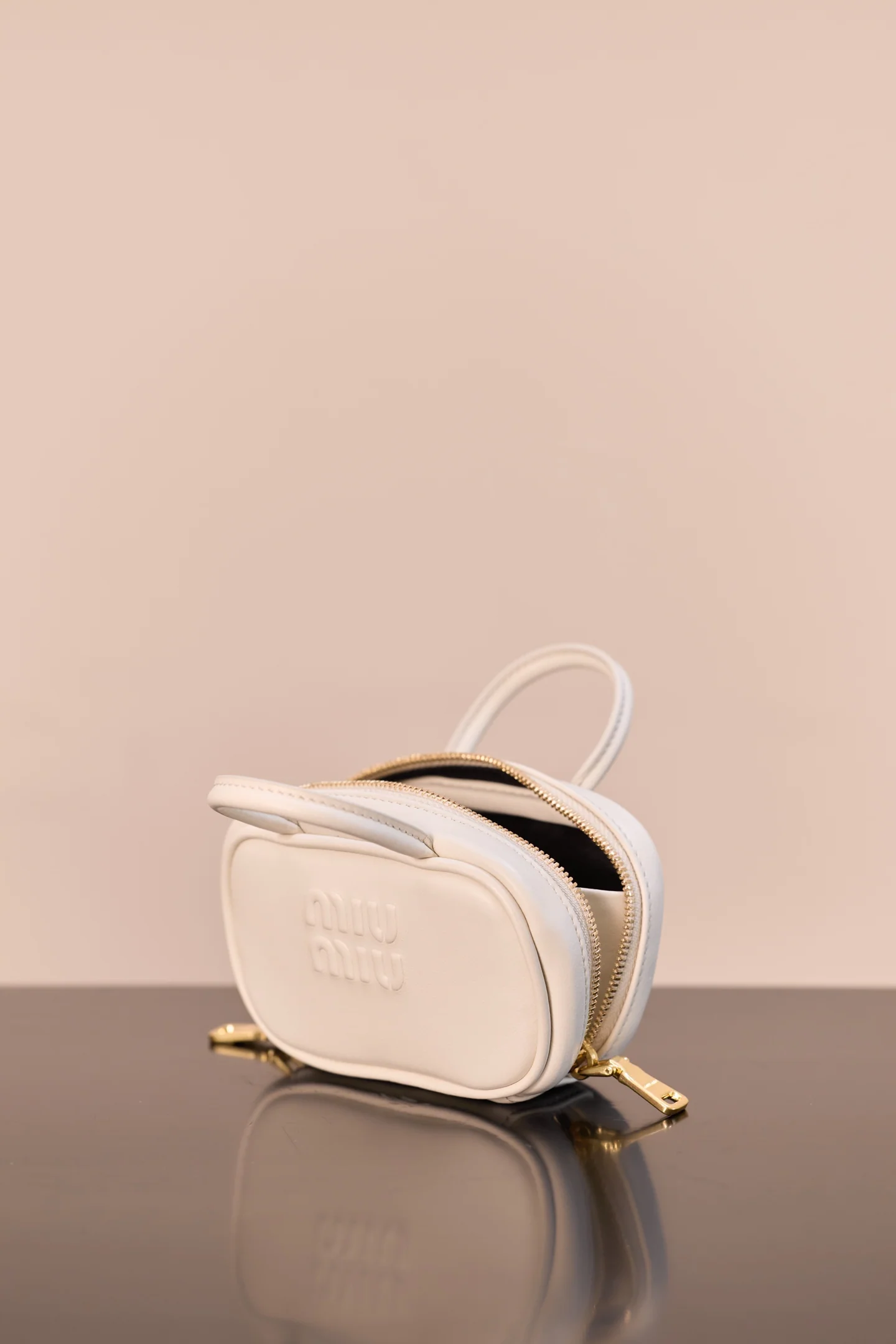 Маленькая кожаная сумочка Miu Miu-5nr036m300 - белая