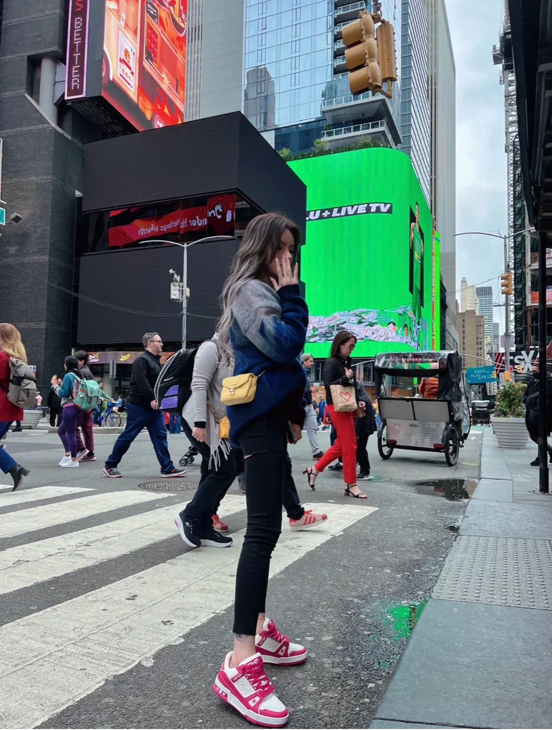 Кроссовки LV Trainer Series - Спортивная обувь - Розовые