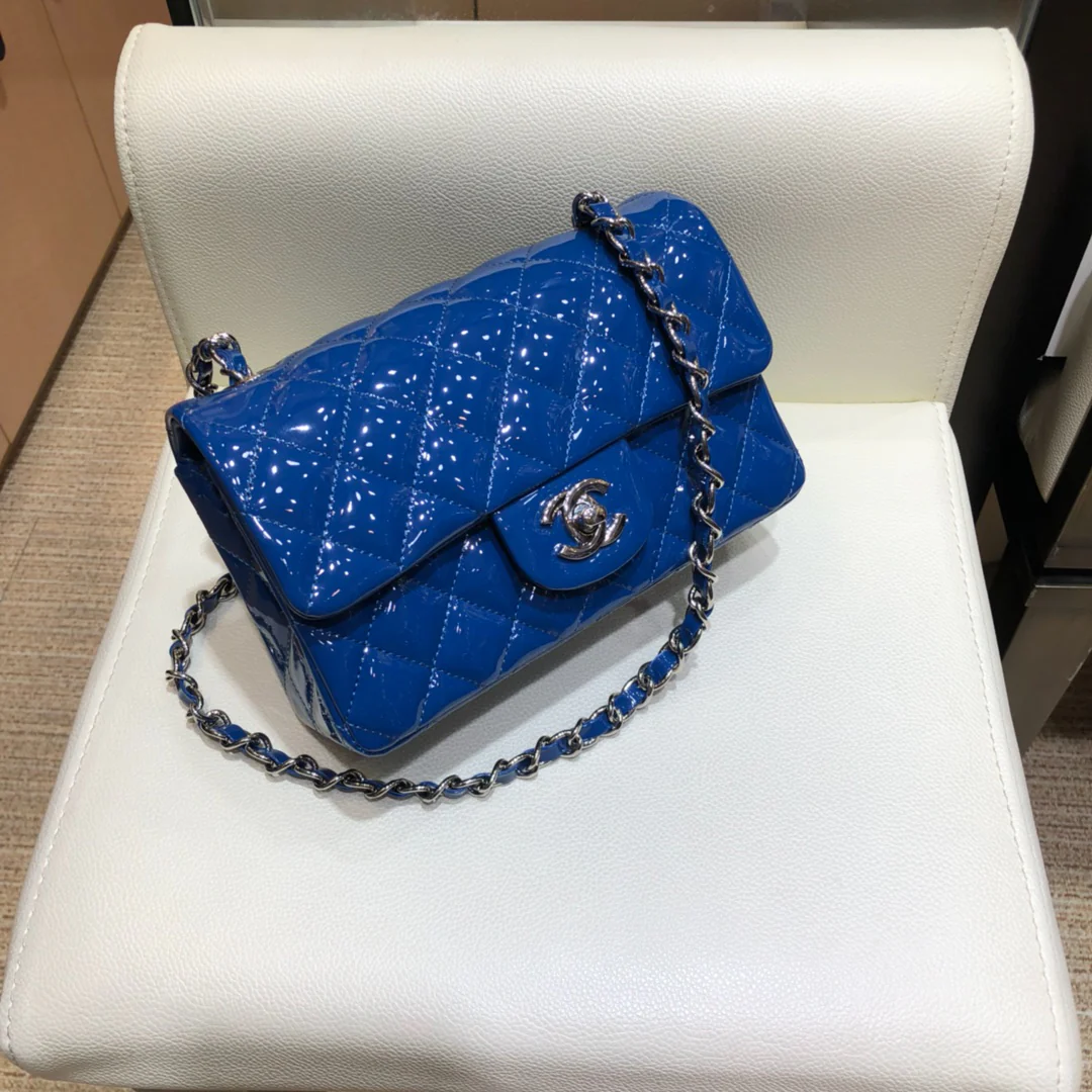 Сумка Chanel CF - лакированная кожа - серебряная цепочка - 20 см