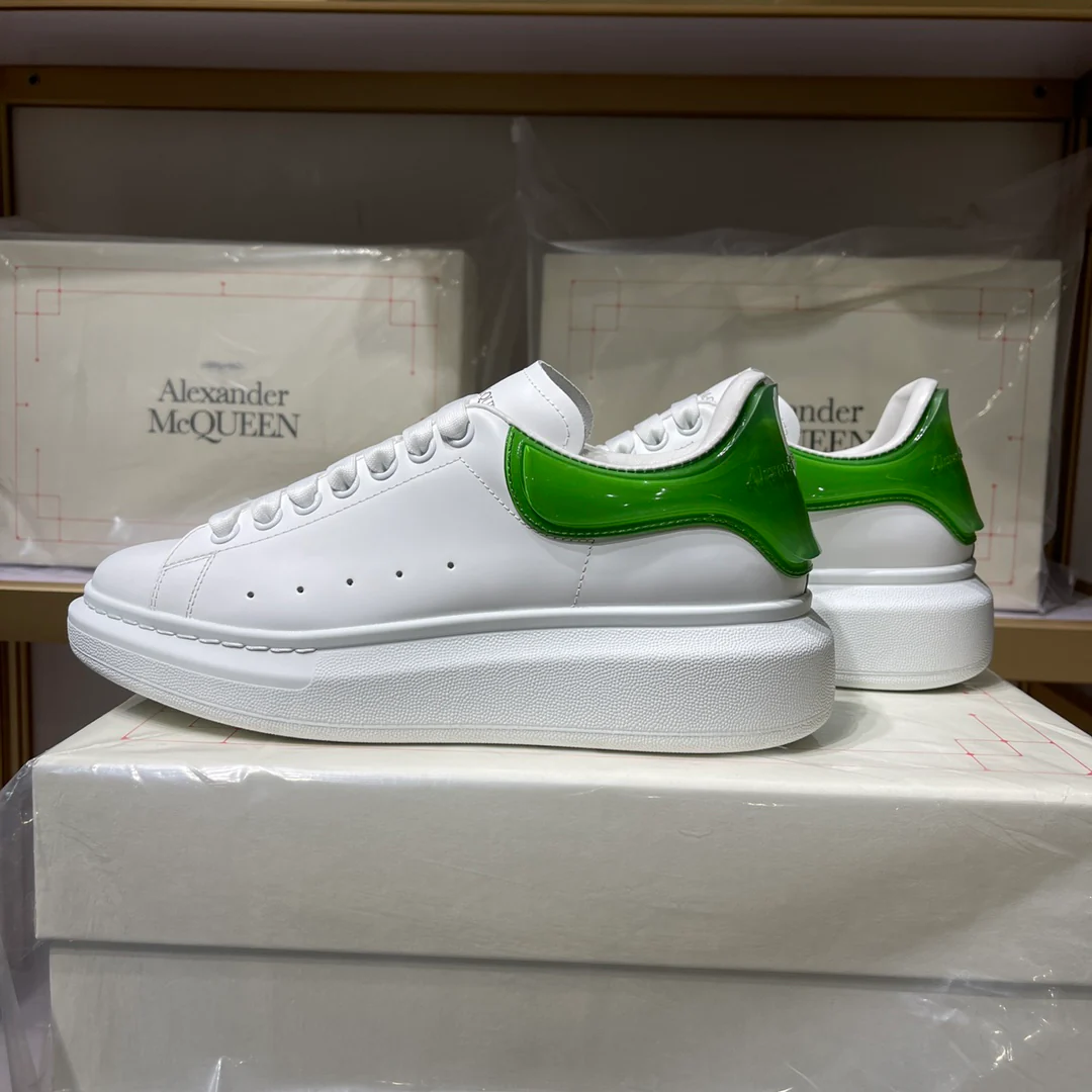 Классические белые кроссовки McQueen - унисекс - темно-зеленый резиновый каблук - премиум-издание