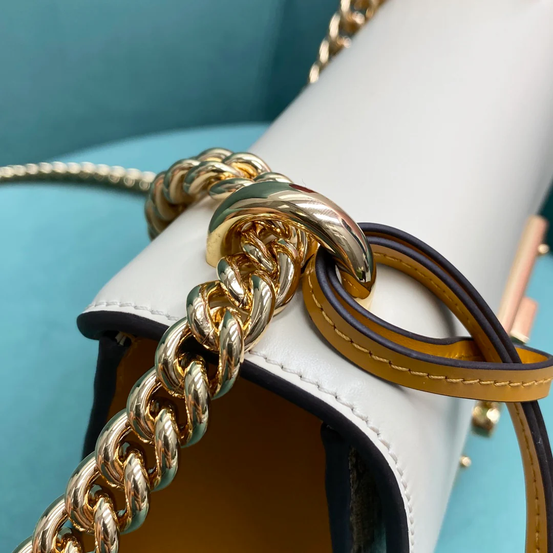 Замок Gucci - тёплый жёлтый