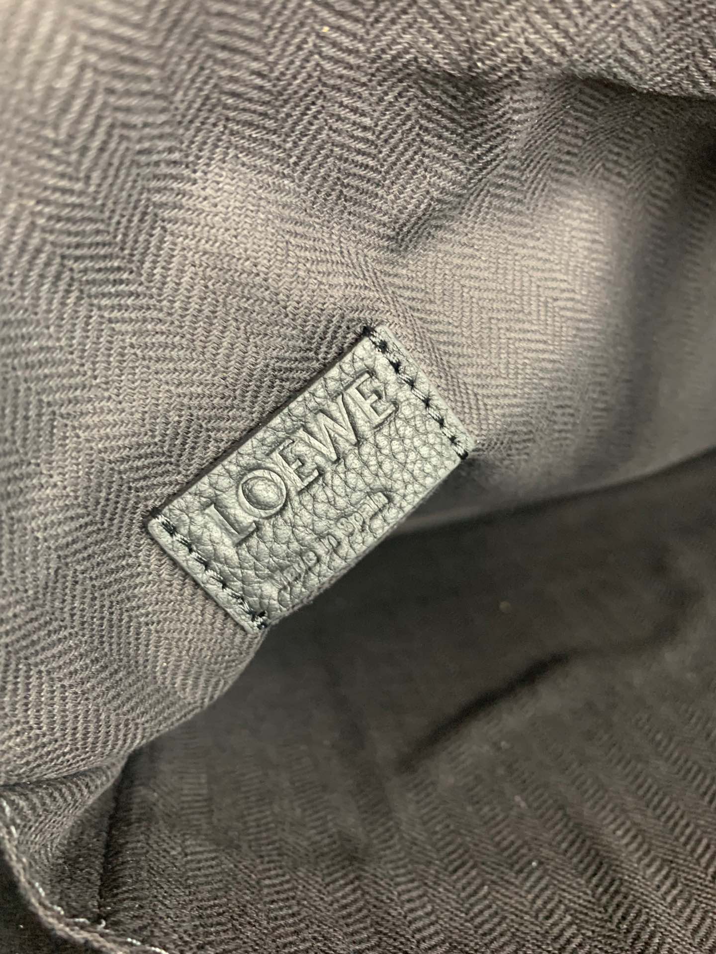 Loewe-goya-simple-briefcase-1