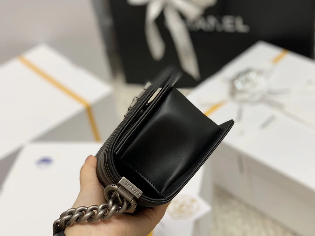 Chanel-boy-20cm-14