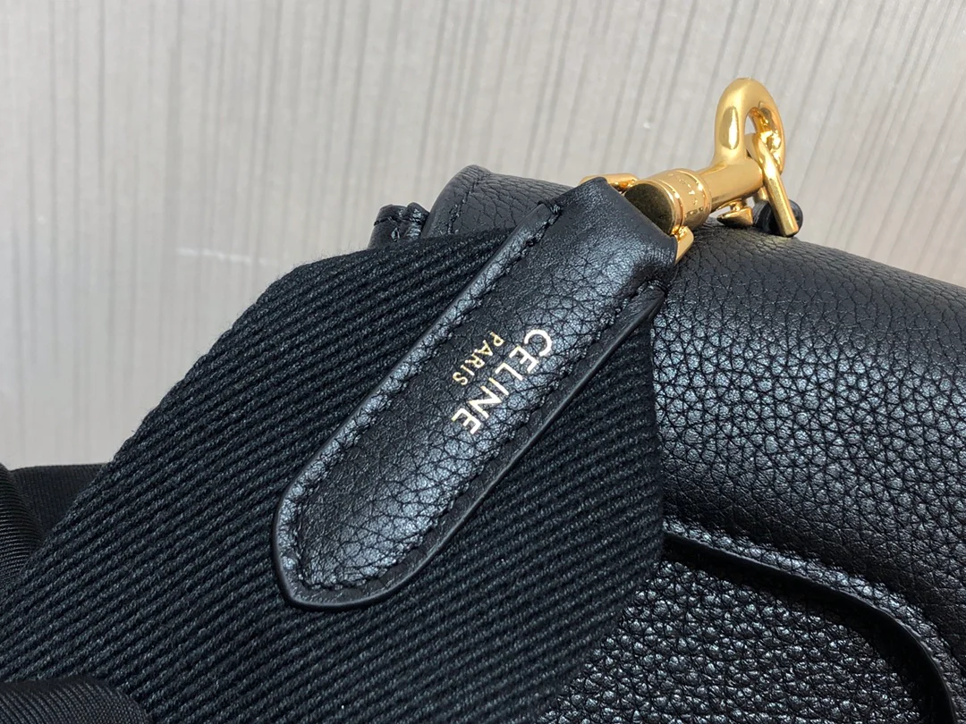 Сумка Celine Teen Soft 16 из личи - 1