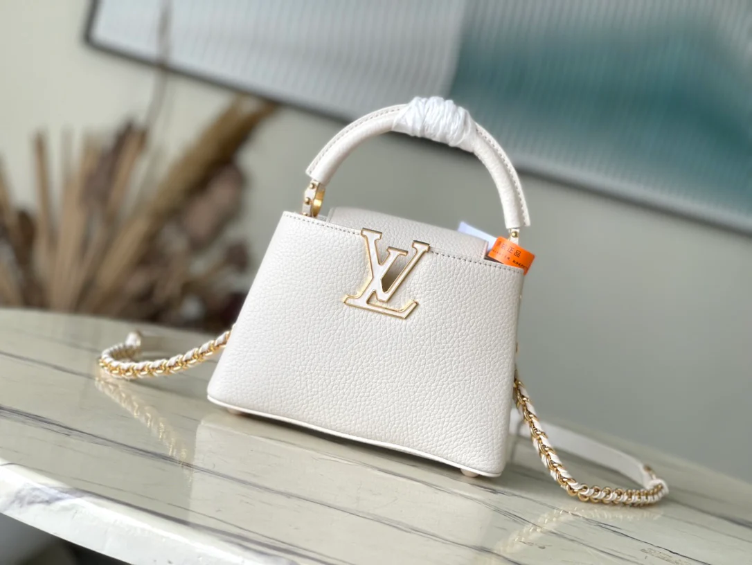 m23082-LV-Taurilon Leather-Capucines Сумка-Белый-Мини