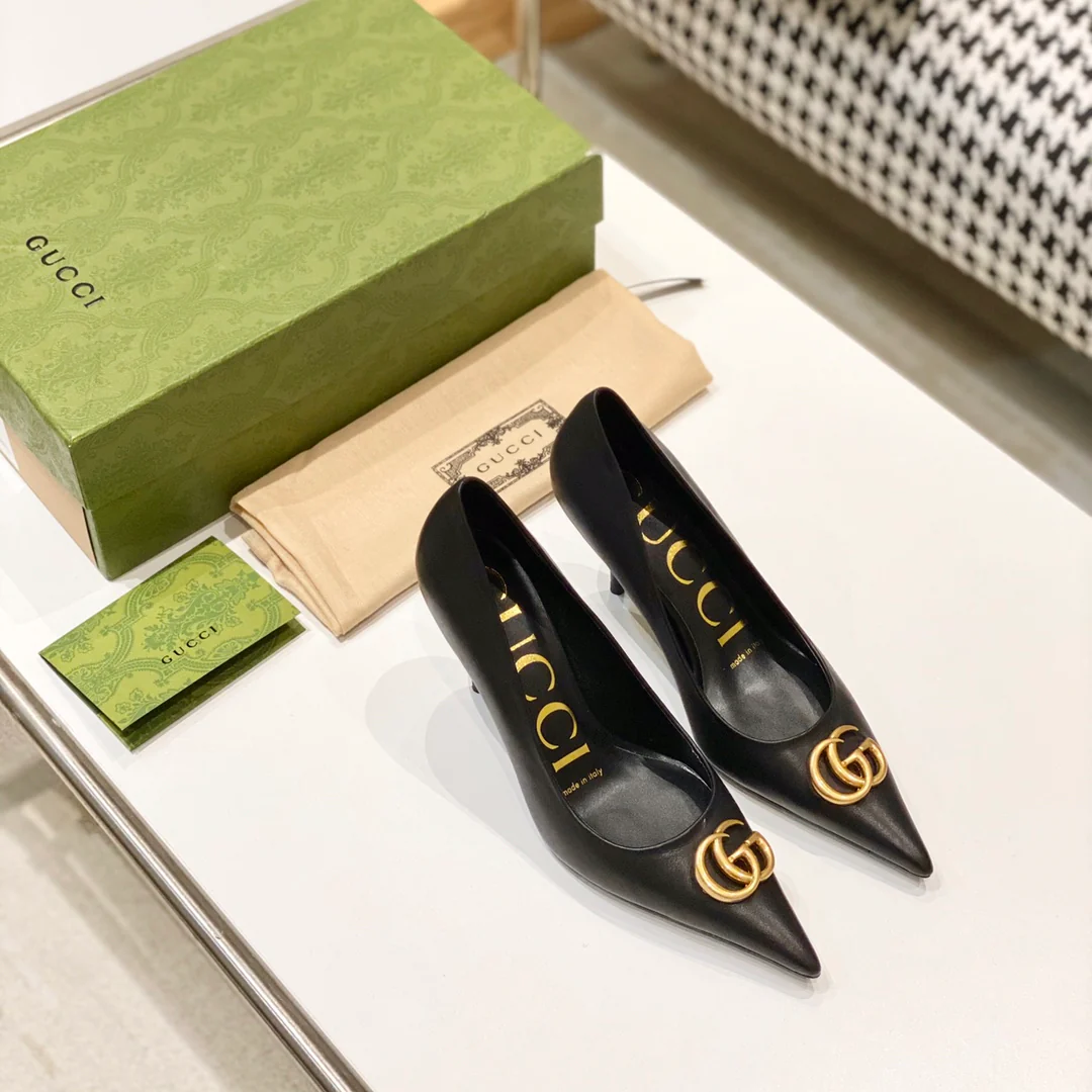 Туфли на высоком каблуке с острым носком Gucci, коллекция ?Ранняя весна 2022? - 1