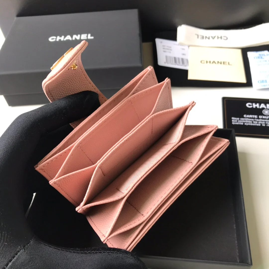 Chanel 多格层风琴式卡包