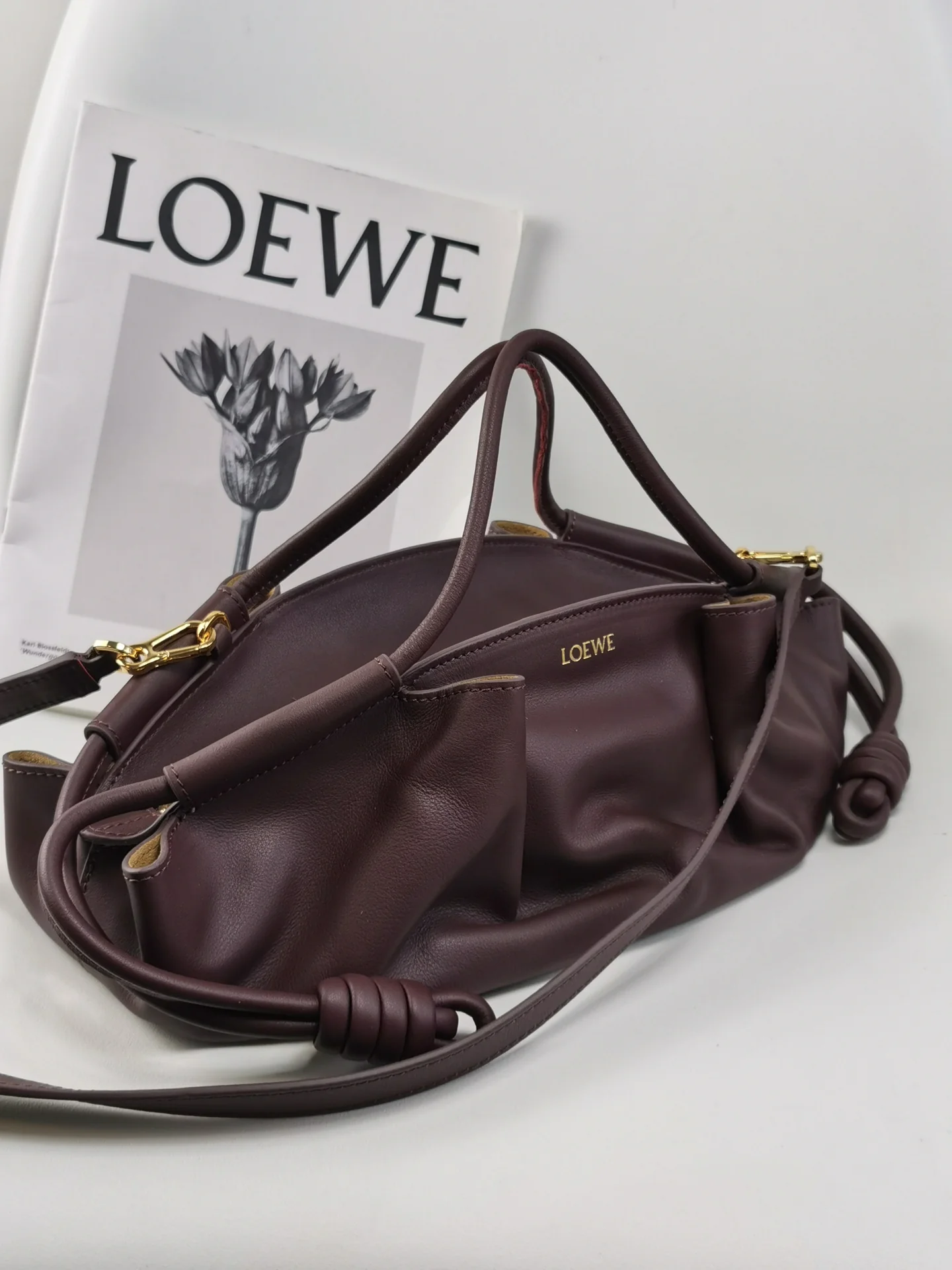Сумка для прогулок Loewe Paseo - телячья кожа наппа - маленькая - бордовая