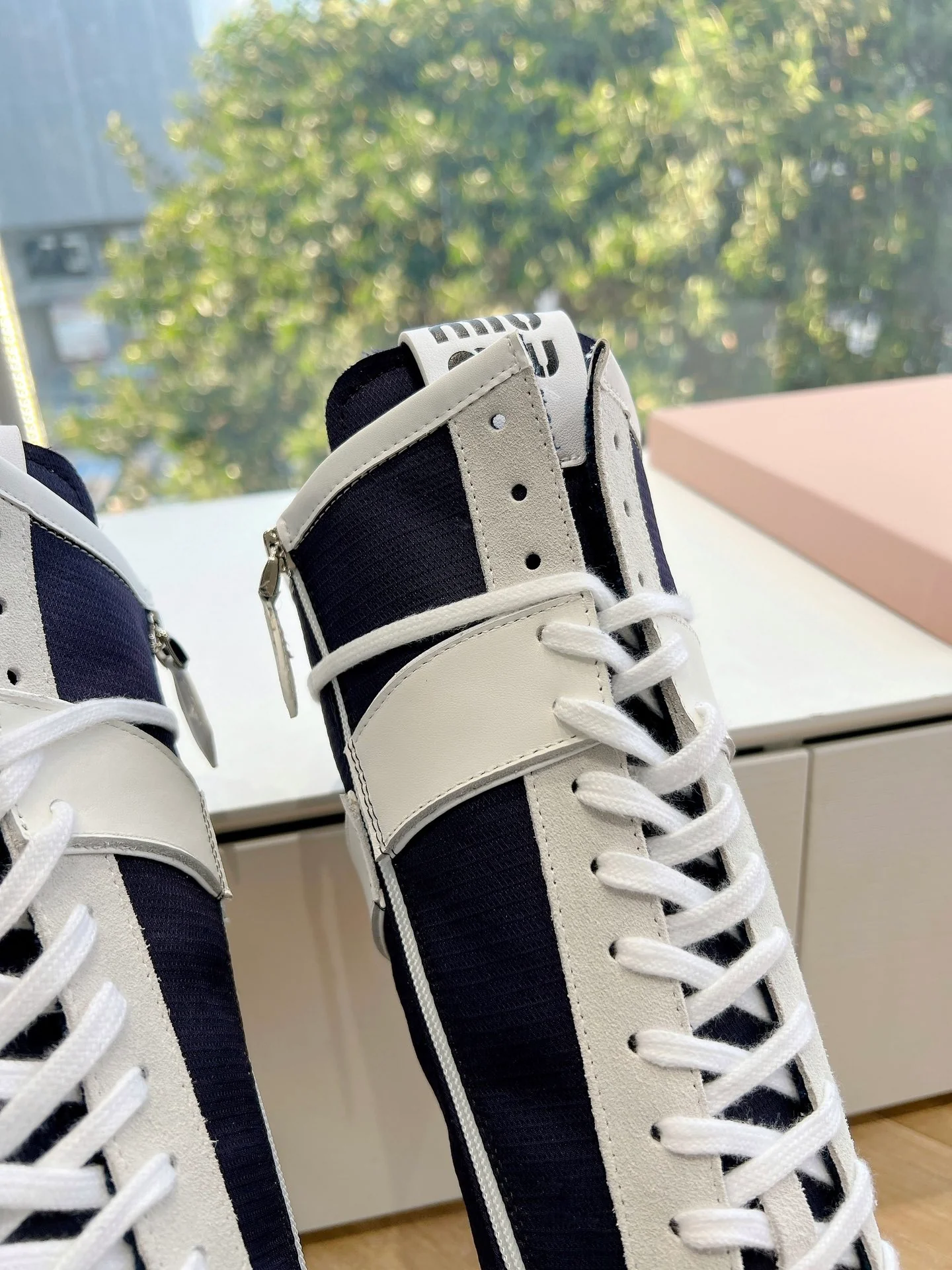 Высокие сапоги для верховой езды Miu Miu 2025 - черные