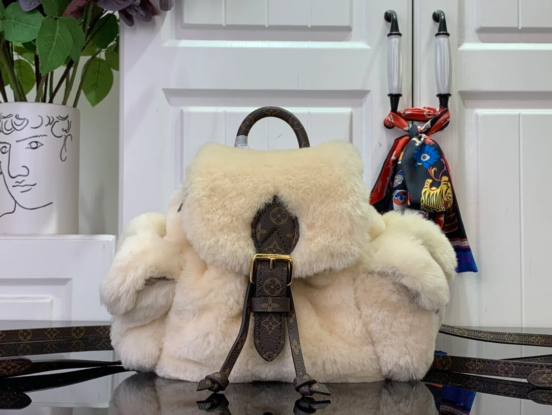 Рюкзак LV-m11919-nano-teddy из овечьей шерсти - белый