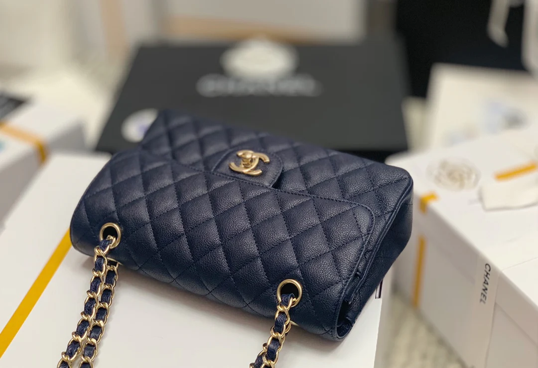 Сумка Chanel Sesame Pattern CF — темно-синяя с золотой фурнитурой — 23 см