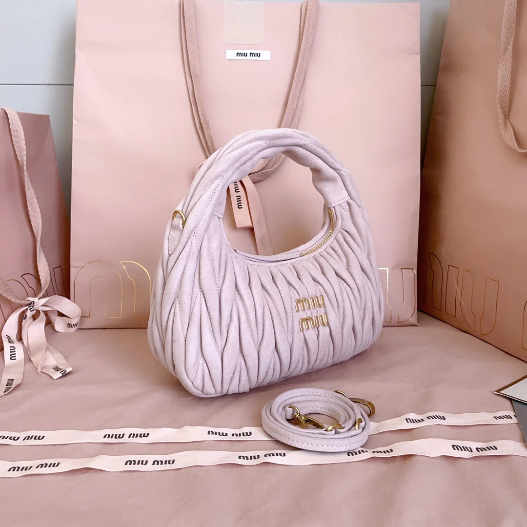 Розовая замшевая сумка Miu Miu 5bc125 miuwander
