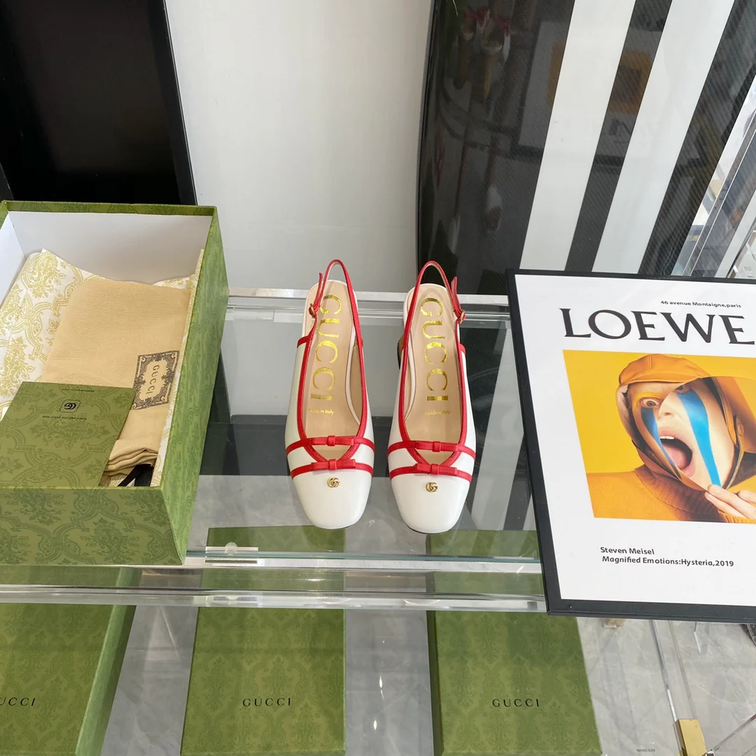 Босоножки Gucci на массивном каблуке