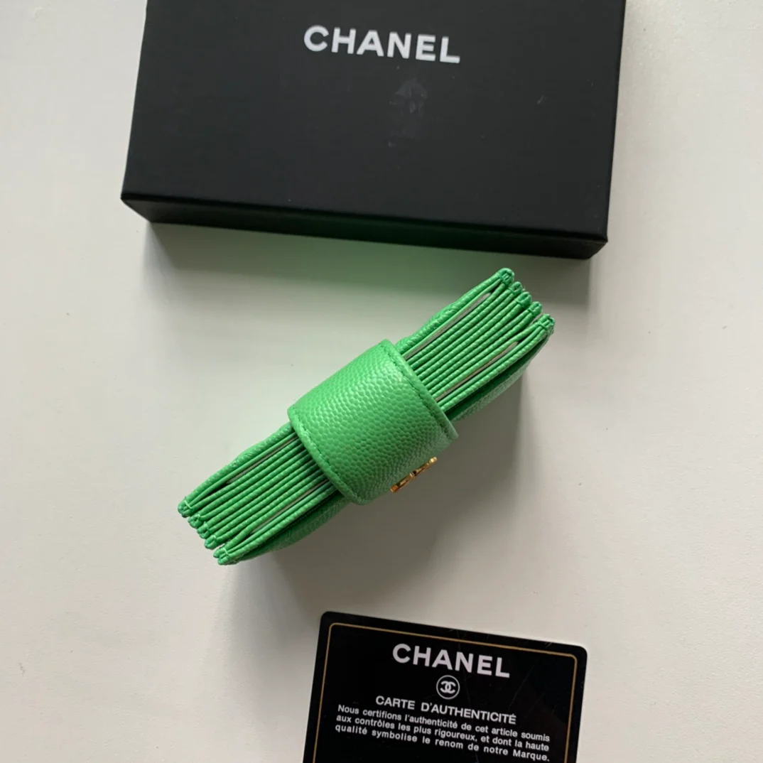 Кардхолдер Chanel с несколькими отделениями, складной, 2 шт.