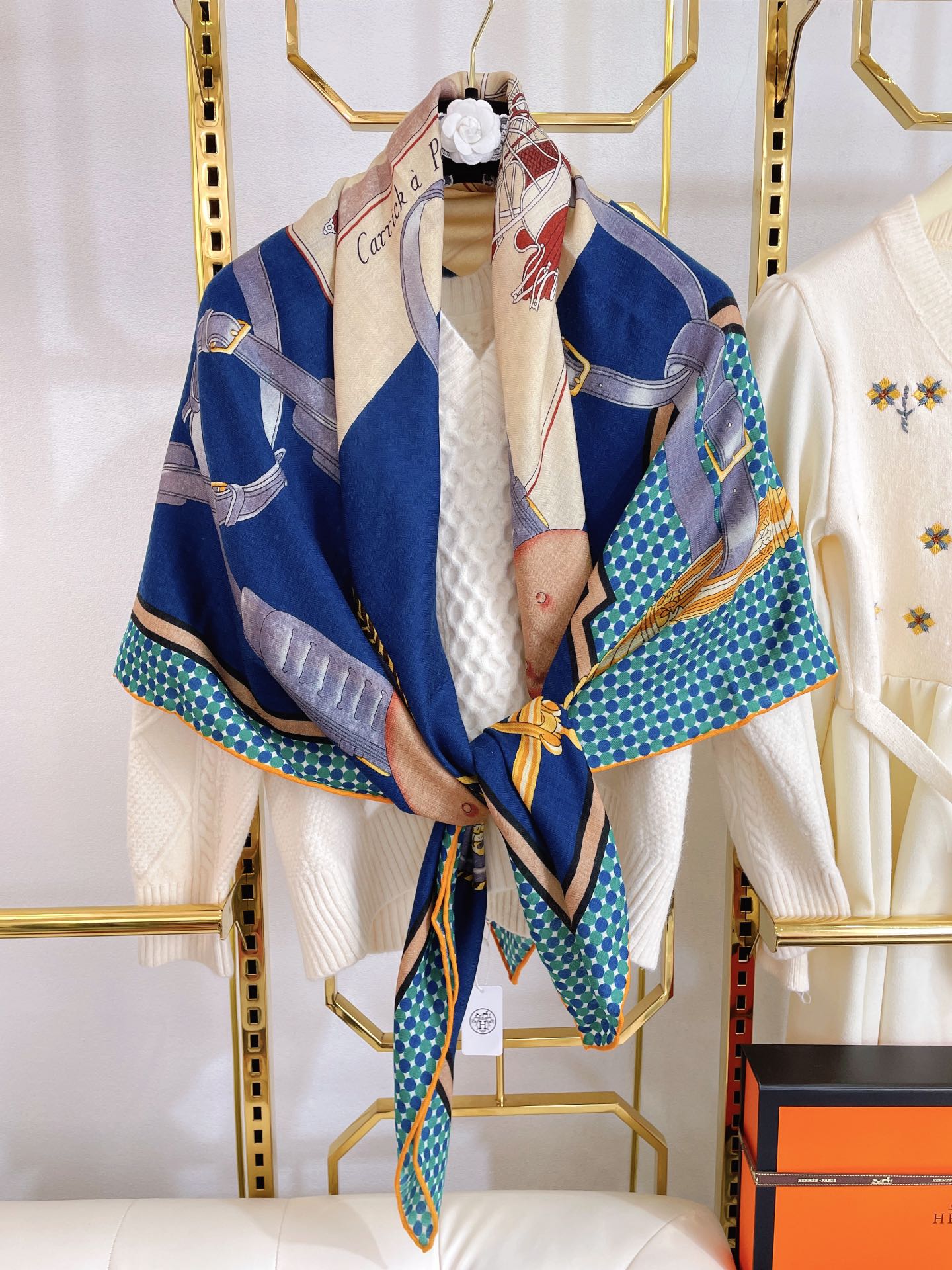 Hermes - Шарф Mr. Coach Square Scarf - 140 см - 70% кашемир - 30% шелк