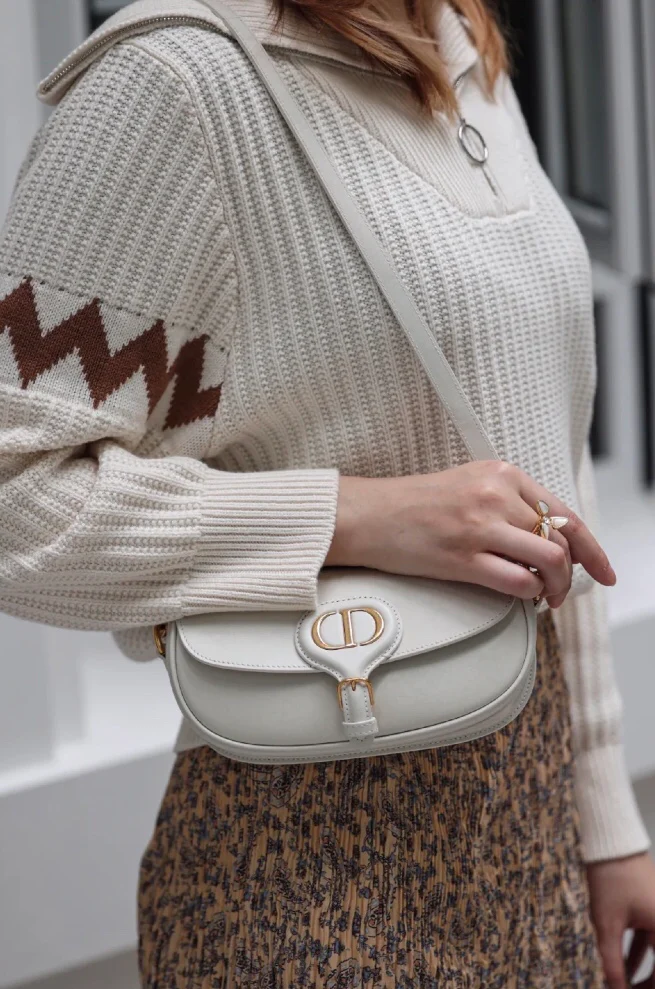 Сумка-подмышка Dior Bobby series - белая