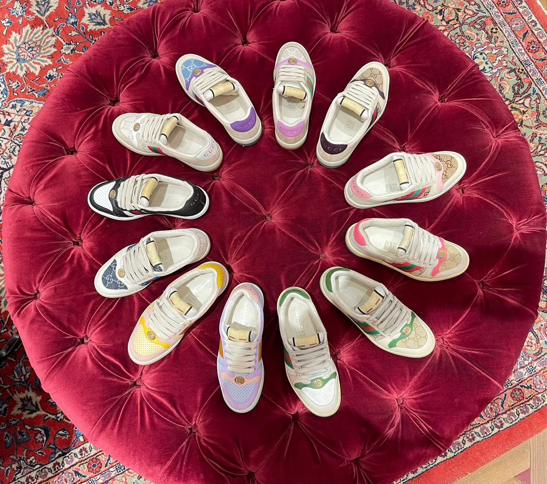 Новинка Gucci 2023 года - Кроссовки с эффектом потертости - Парный стиль - Изображение из коллекции