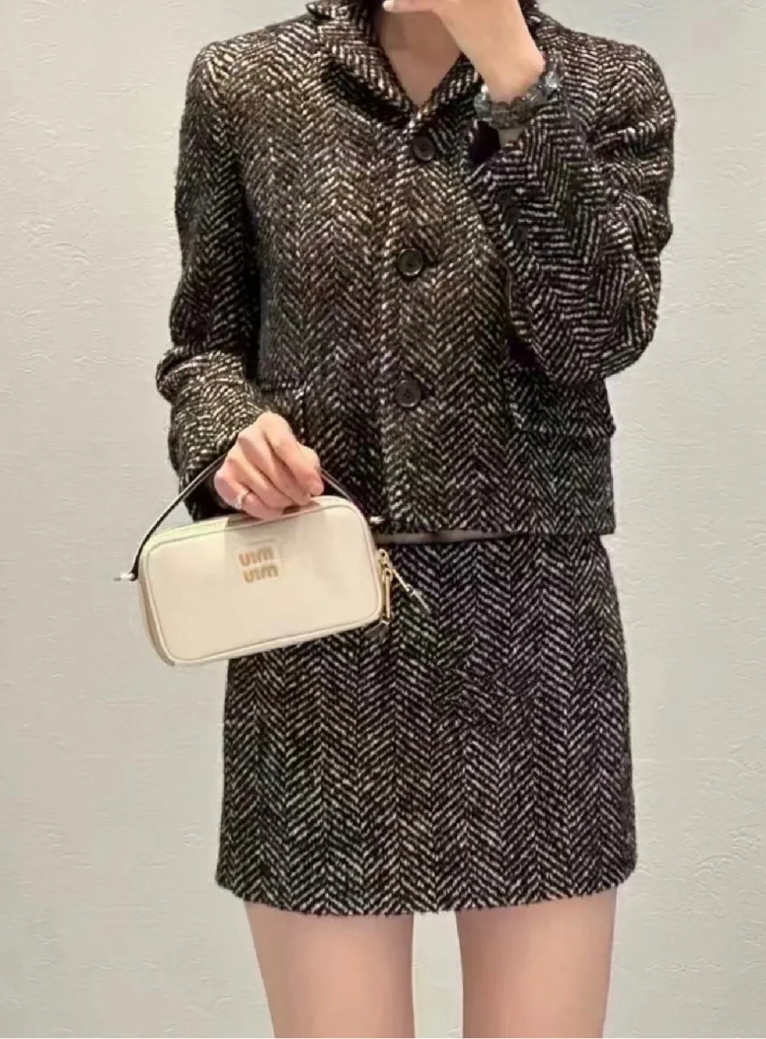 Miu Miu - Сумка/кроссбоди для фотоаппарата, осенне-зимняя коллекция - Полностью белая кожа