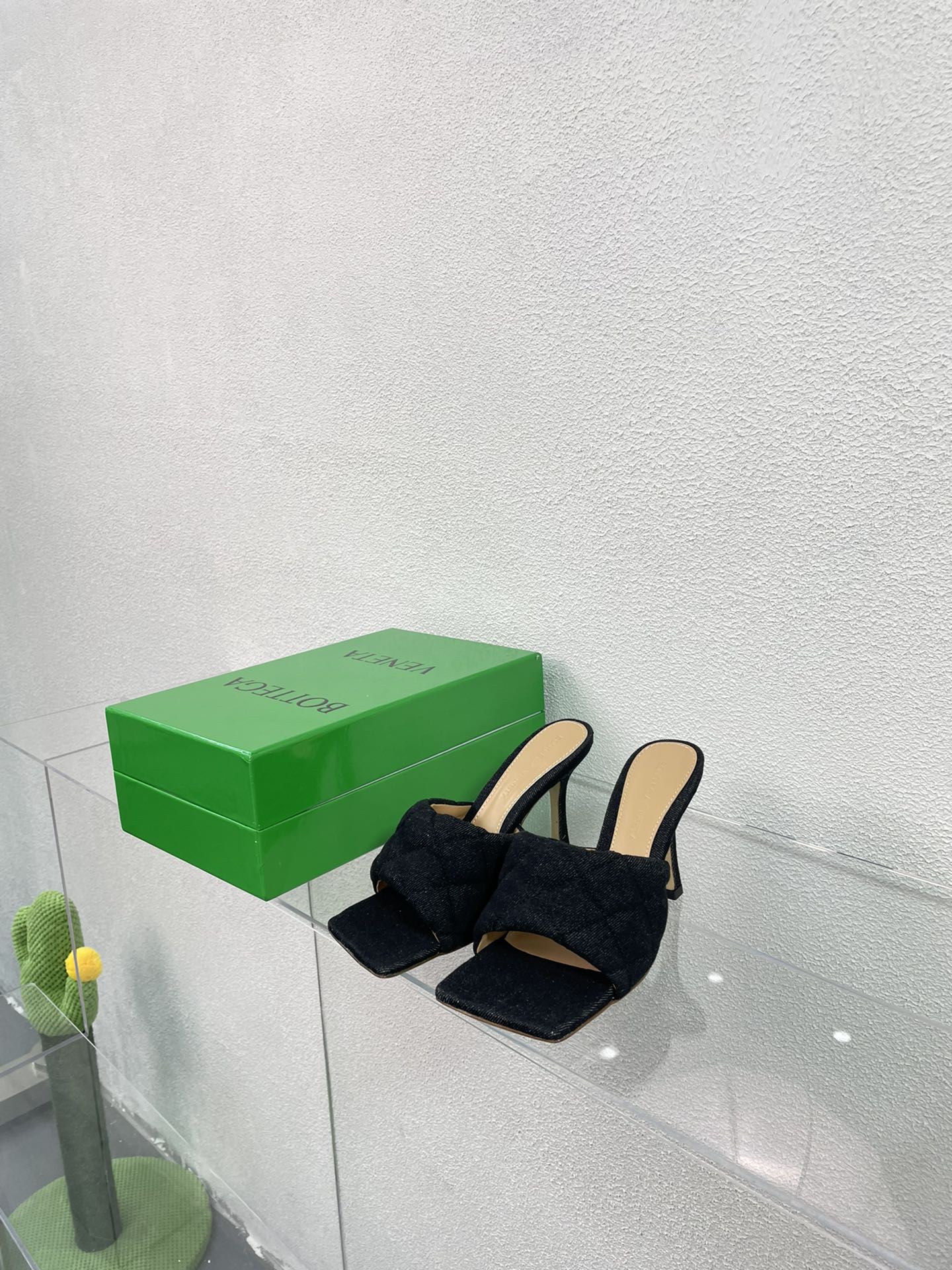 BV - Туфли на высоком каблуке из овечьей кожи - Черные