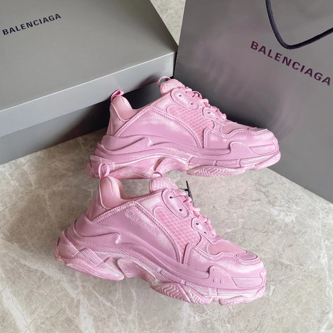 Balenciaga - Dad Shoes - 21