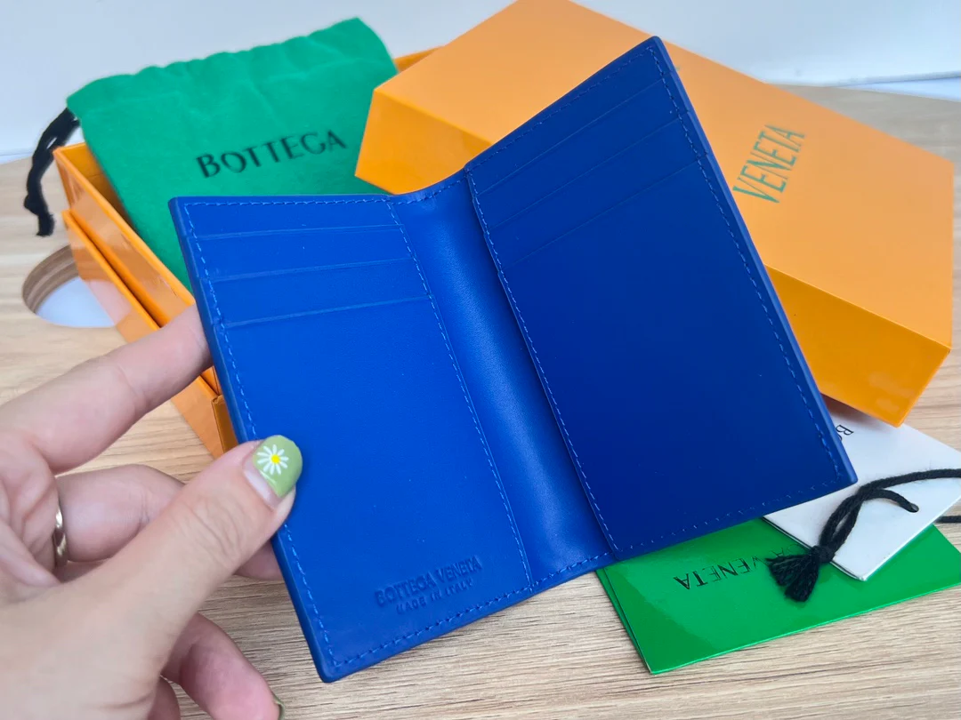 BV-中格 编织 卡夹 卡包 牛皮 11x7.5cm