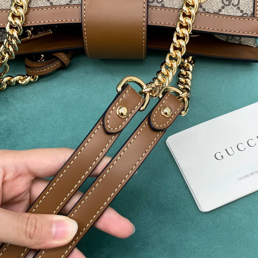 Маленькая сумка для покупок с замком Gucci