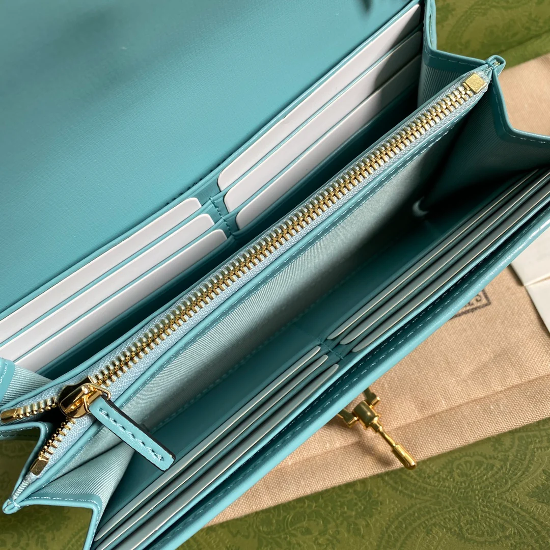 Новая сумка Gucci Jackie 1961 с цепочкой.