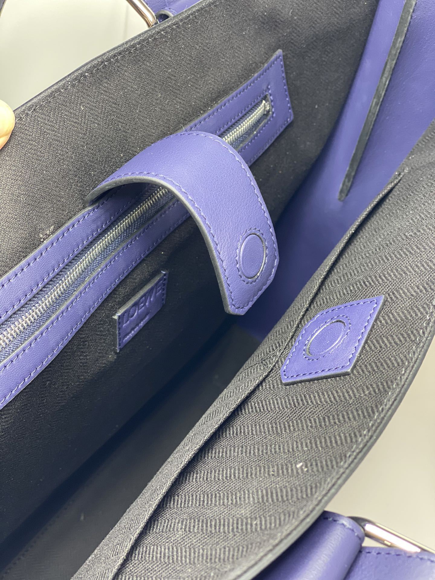 Сумка-тоут Loewe с горизонтальной пряжкой-1