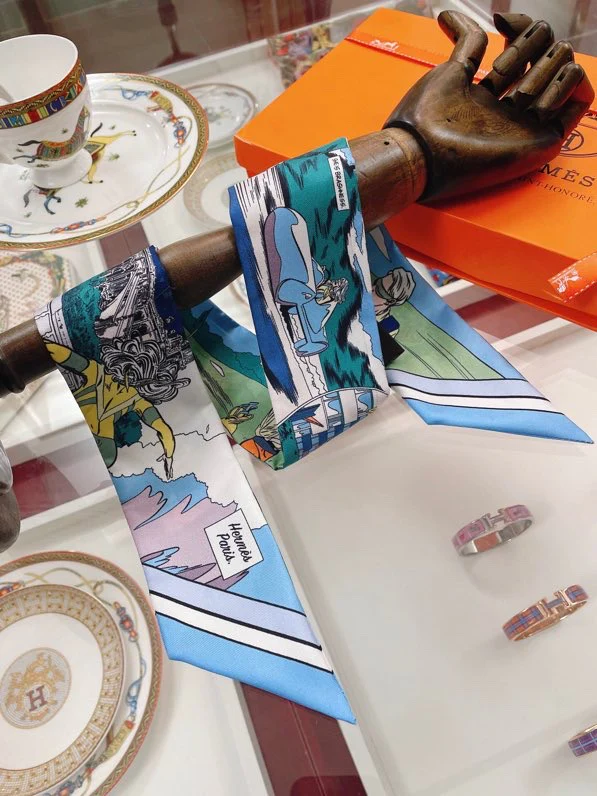 Hermes - Новая коллекция твилли - 5-86 см - 100% шелковый твил, двусторонний