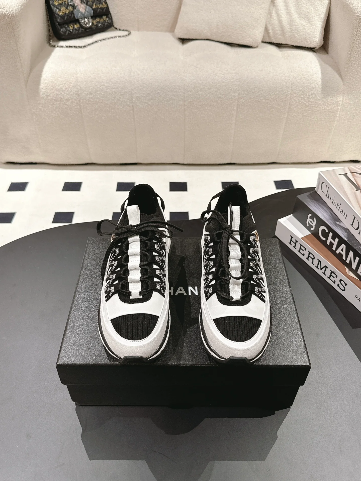 Повседневные туфли Chanel 2025 - черные