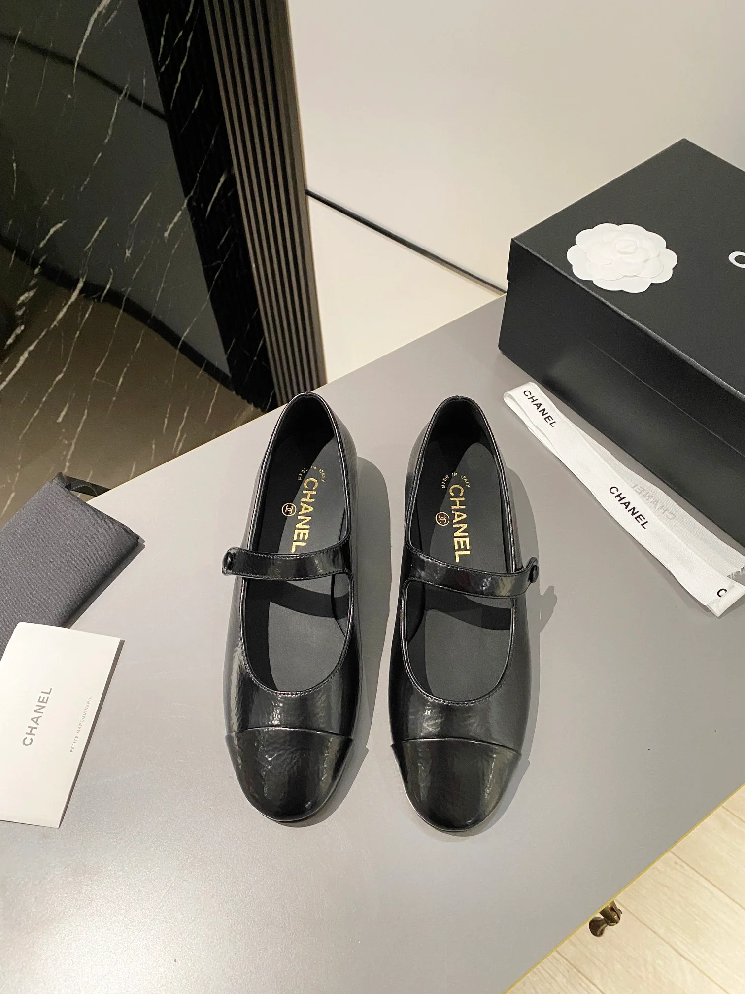 Новинка сезона осень/зима 2023 от Chanel - Туфли Мэри Джейн - Черные - 1