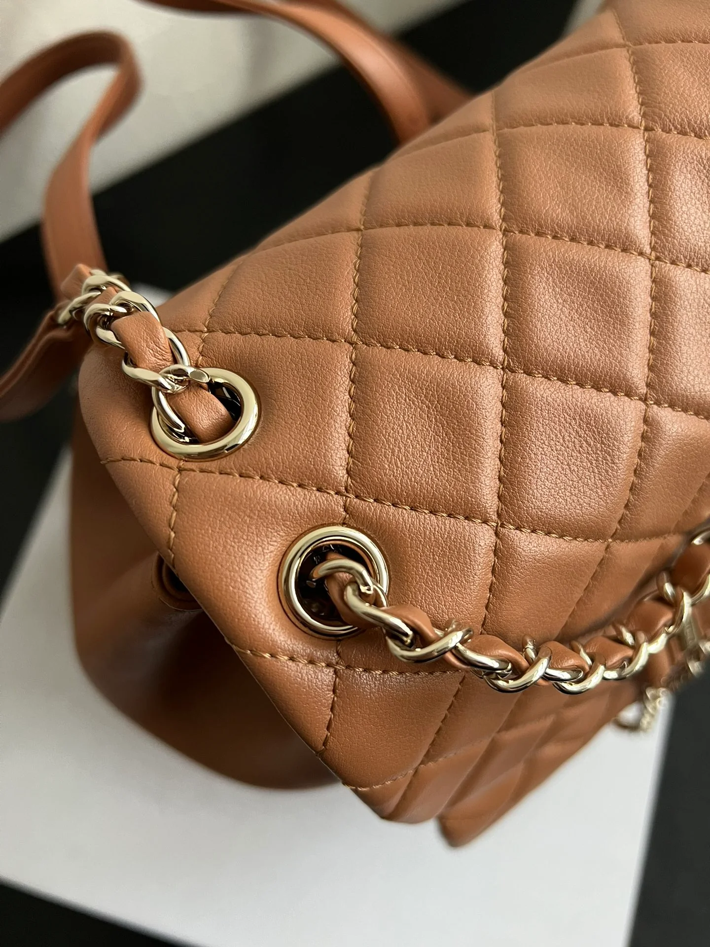 Рюкзак Chanel 24p - Карамельный, большой