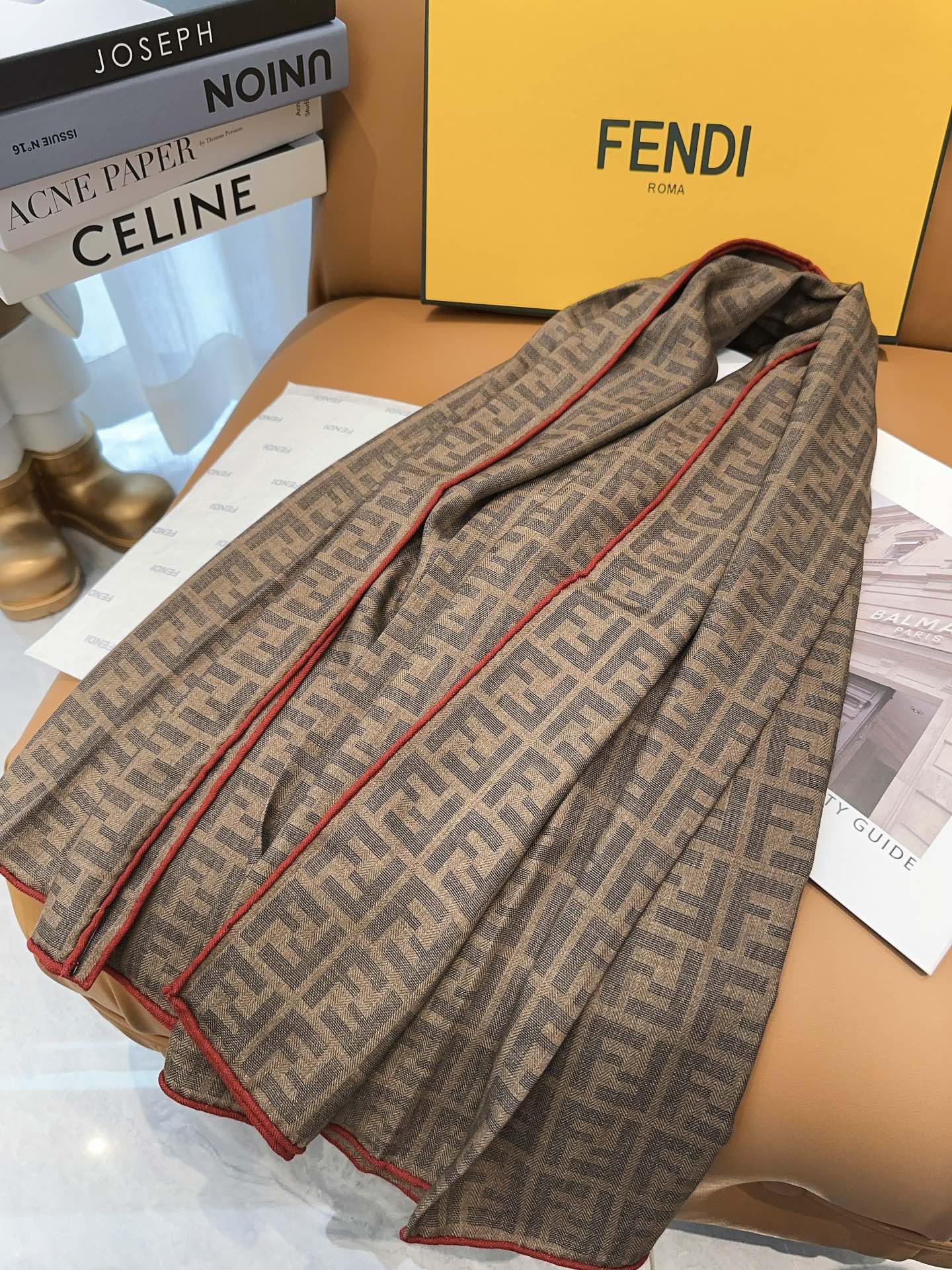 Классический платок Fendi 2024 с монограммой - 140-140