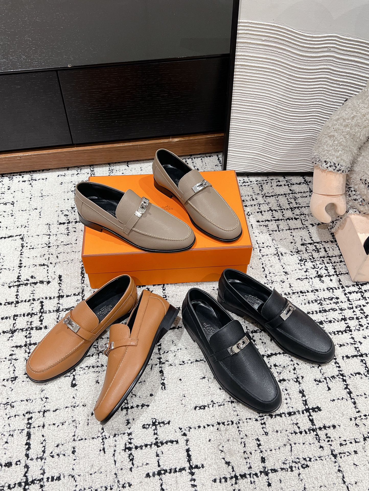 Лоферы Hermes Kelly 2024 — изображение из коллекции