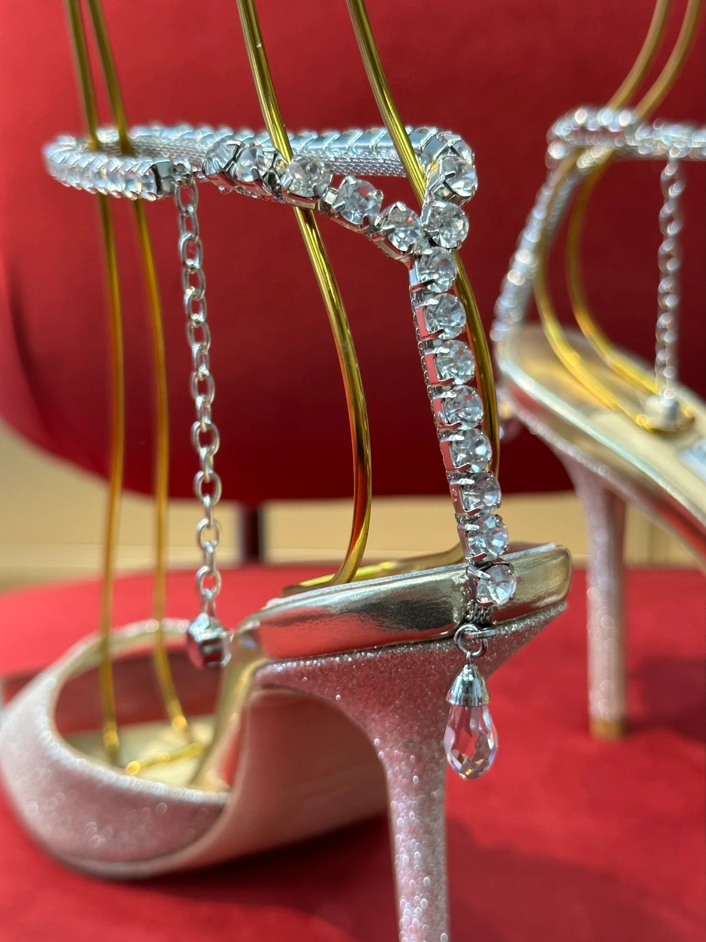 Jimmy - Новинка сезона весна/лето 2023 - Босоножки на высоком каблуке с открытым носком - Серебристые