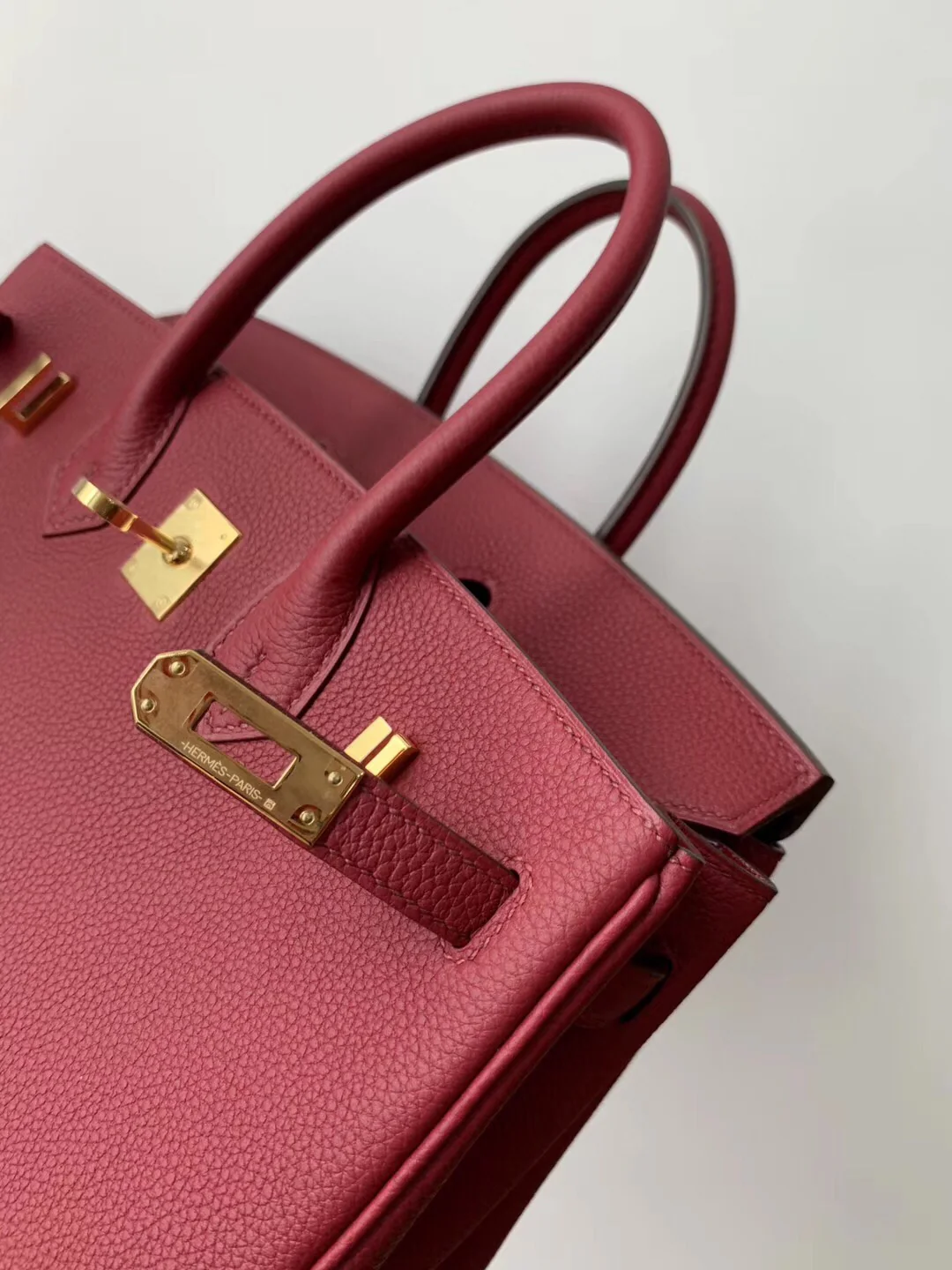Сумка Hermes Birkin 25 Togo K1 Rouge Grenat (красная с золотой пряжкой)