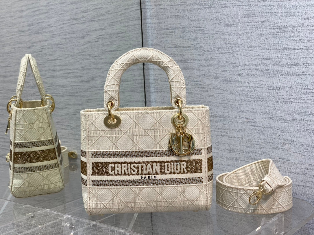 Сумка Dior Lady D Lite - вышивка белым золотом - 24 см