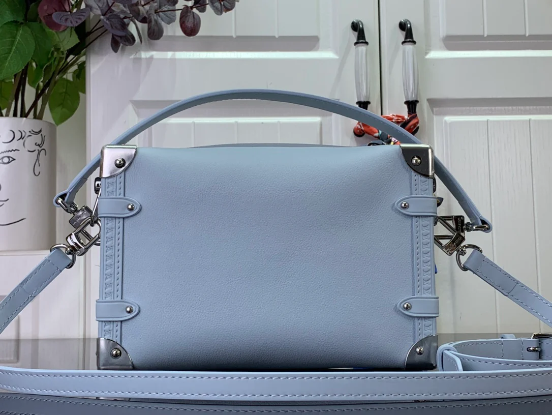 m25160-LV-side-trunk-medium chain bag-blue
