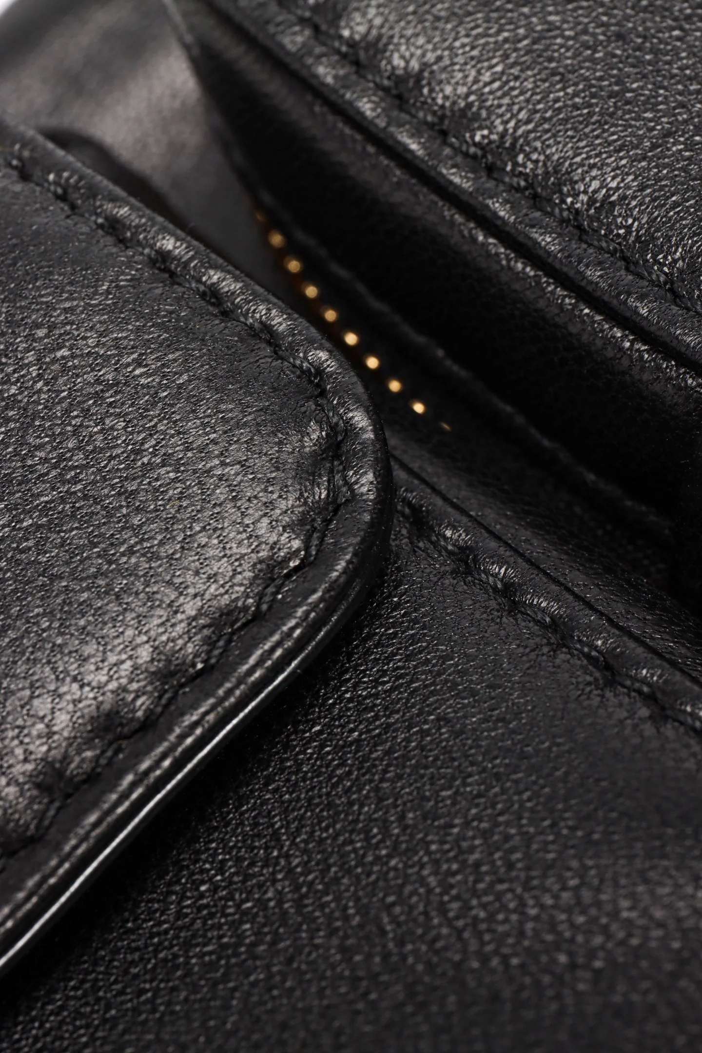 Miu Miu - Сумка-клатч из кожи наппа