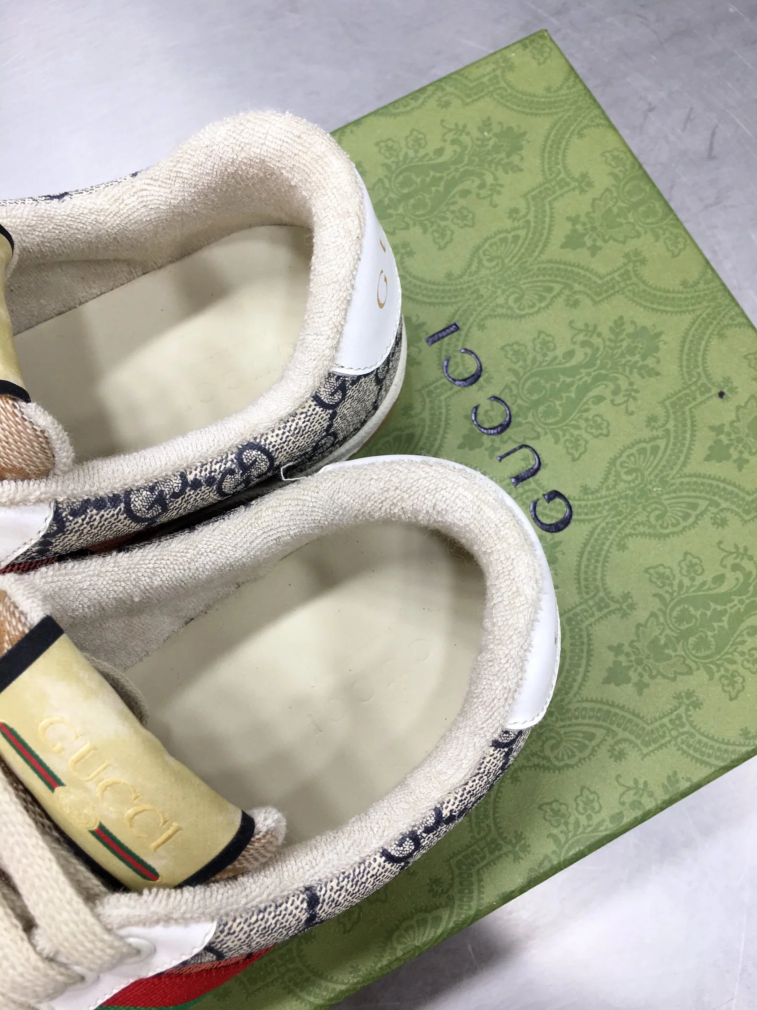 Gucci - Грязные кроссовки - Кроссовки - 10