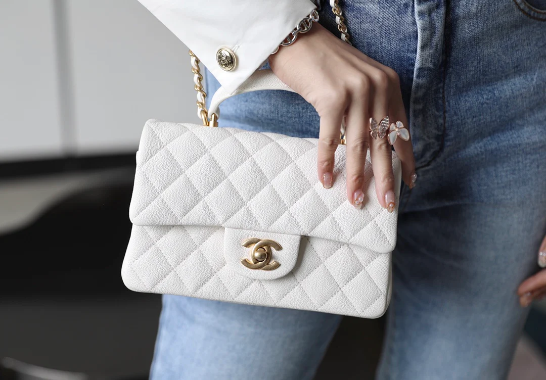 Ручка Chanel Coco (белая)