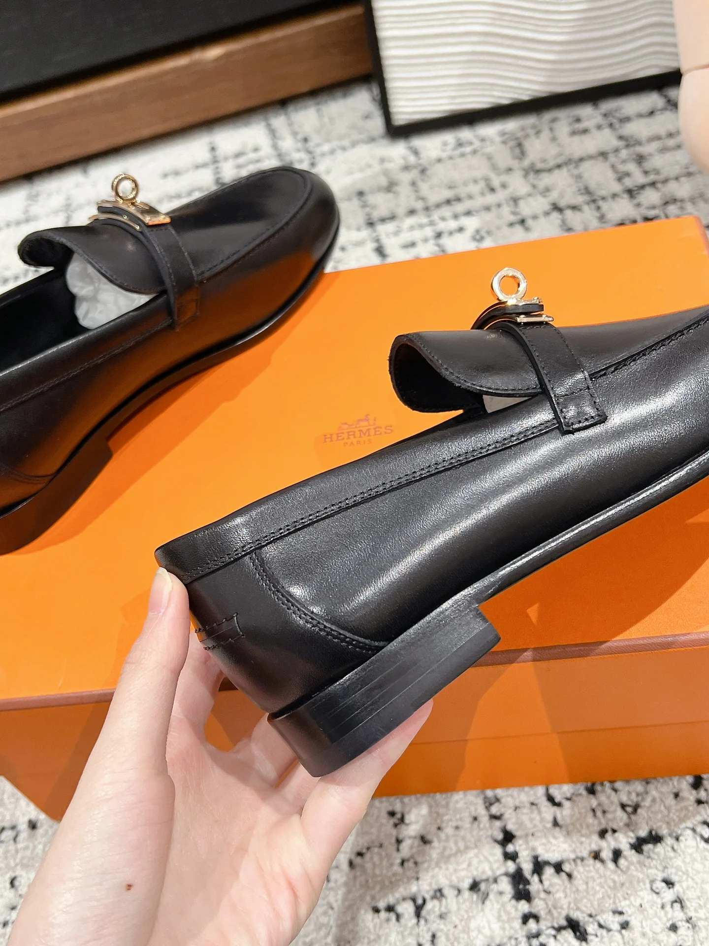 Лоферы Hermes Kelly 2024 - черные