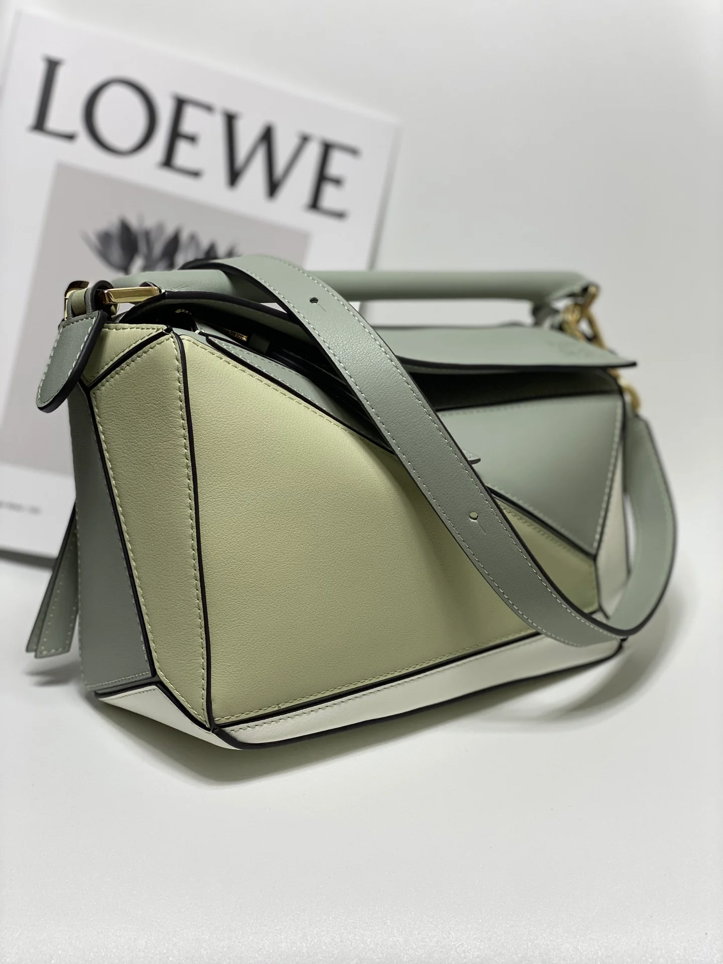 Сумка Loewe Puzzle из телячьей кожи, размер S, 39.