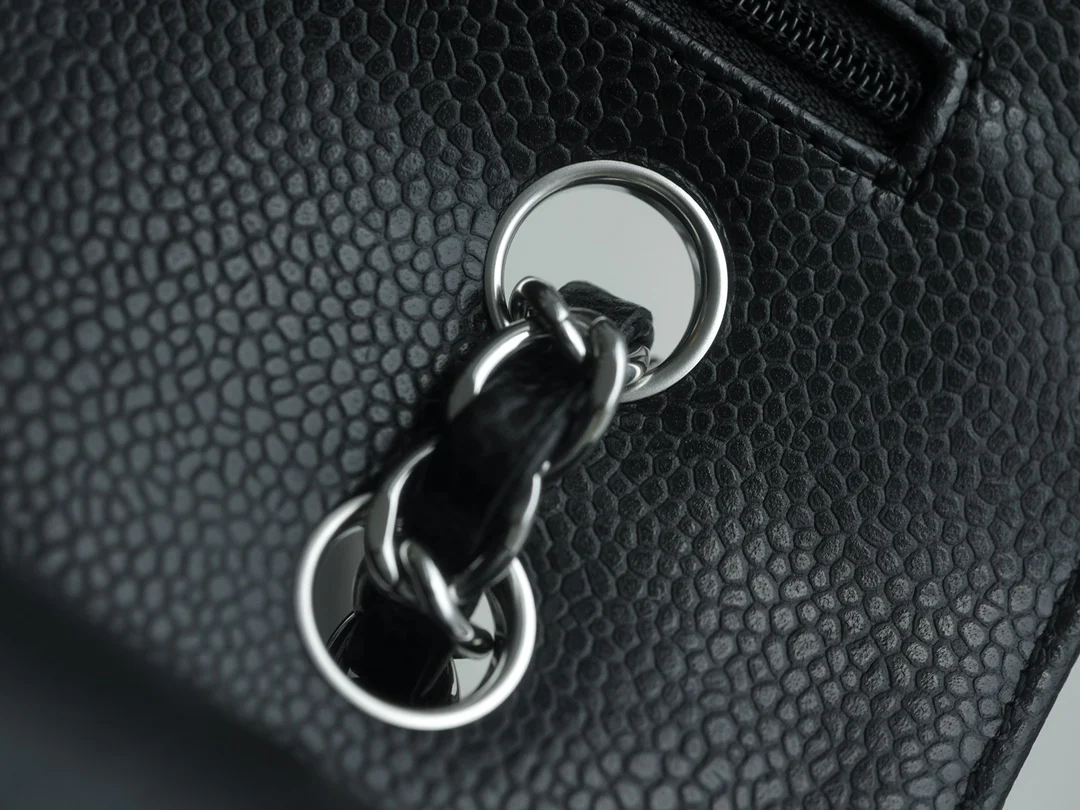 Chanel Classic Flap Caviar Black Medium