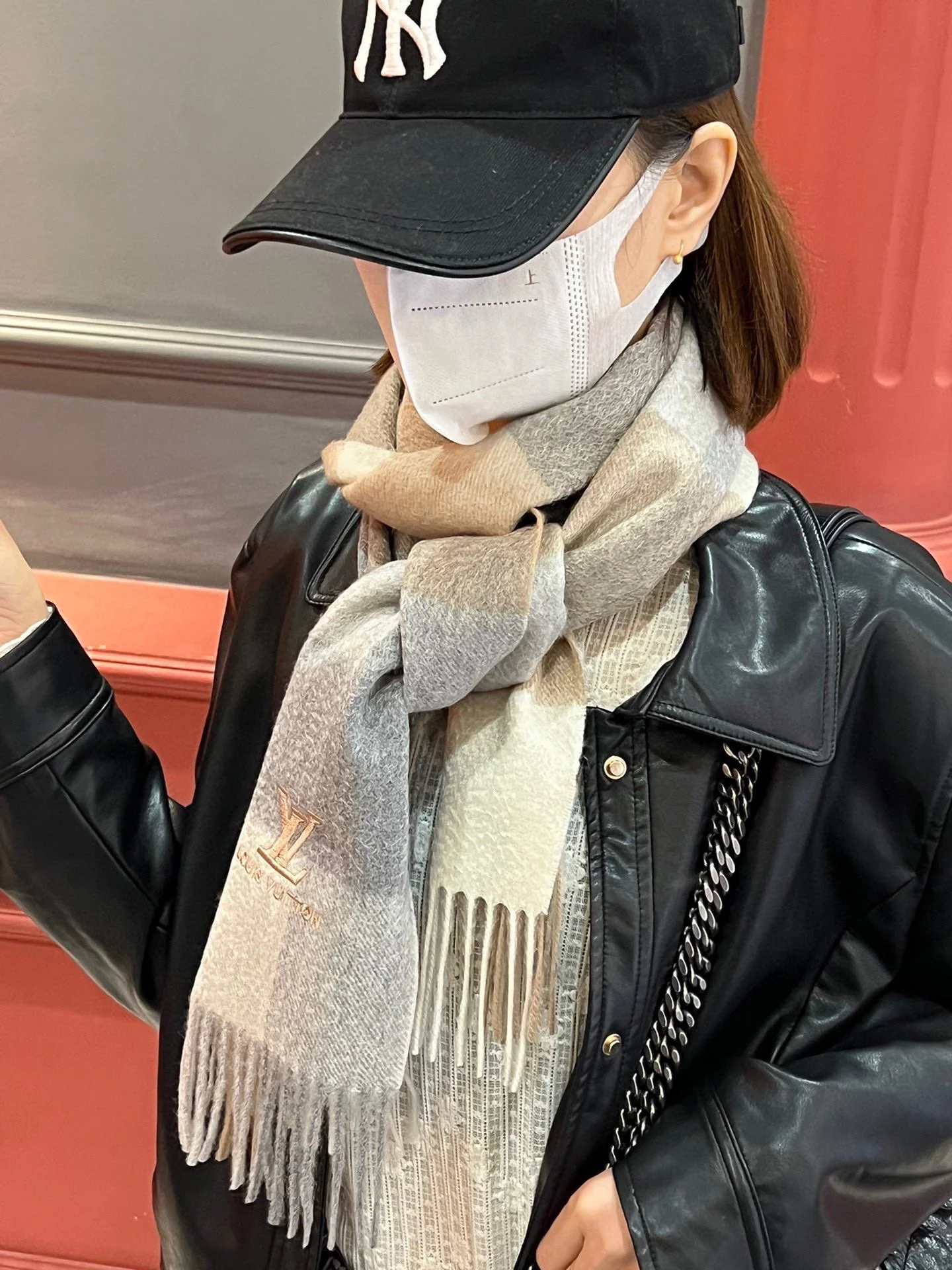 Кашемировый шарф LV-2024, размер 32-180, в клетку, коричневый.