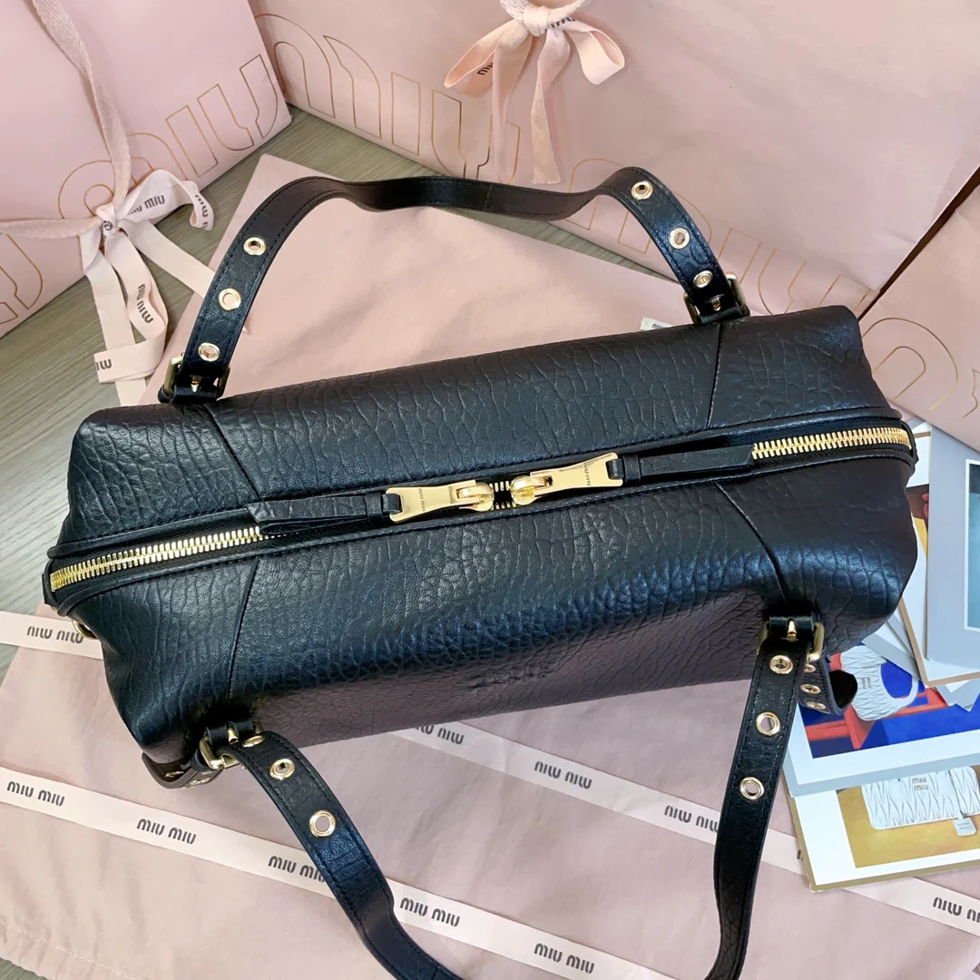 Miu Miu-5bc190-Круассан ?Овечка с пузырьками?